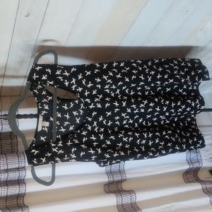 Banana Republic Black and White Tank Airplane Top